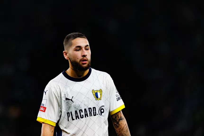 Camisola 11 dos azuis e brancos do Minho só regressa aos relvados em 2026