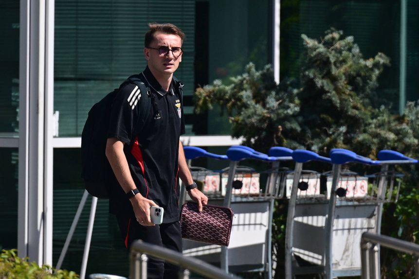 Akturkoglu a chegar a Istambul para o jogo do Benfica