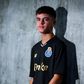 Guarda-redes assina contrato de formação pelo FC Porto