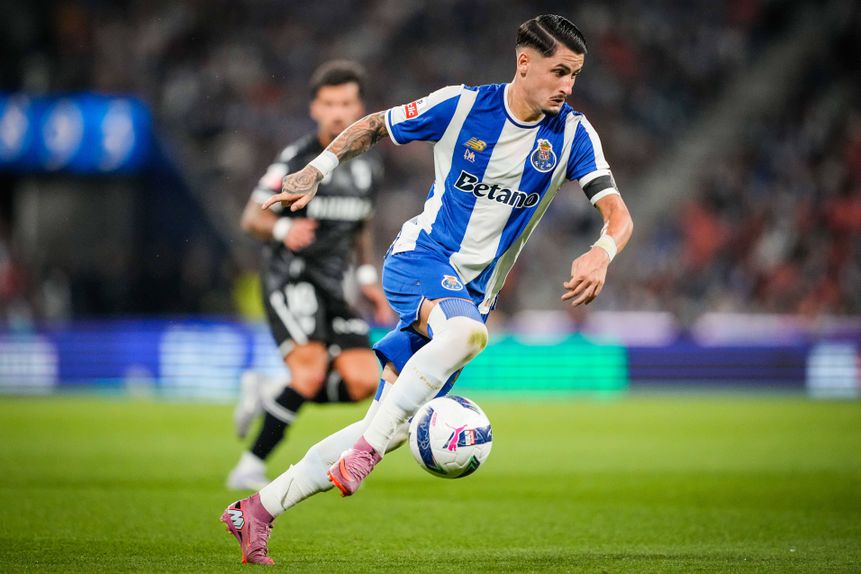 Borja Sainz a estrear-se oficialmente pelo FC Porto no Dragão