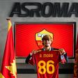 Mora com a camisola dos romanos - Foto: AS Roma