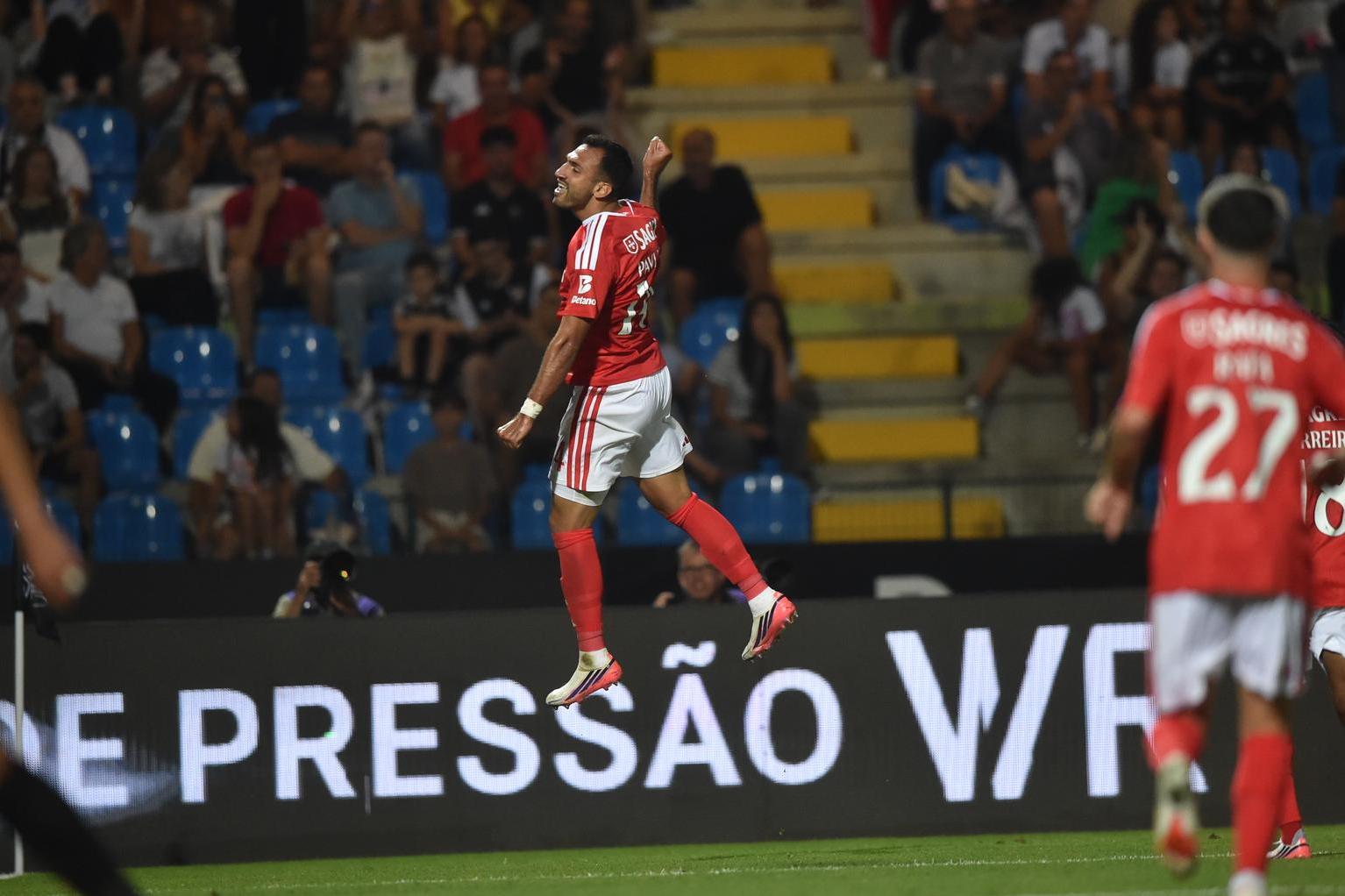 Pavlidis é trunfo para a receção do Benfica ao Aarhus, na 1.ª mão do 'play-off' da UEFA Europa League — Foto: Miguel Nunes