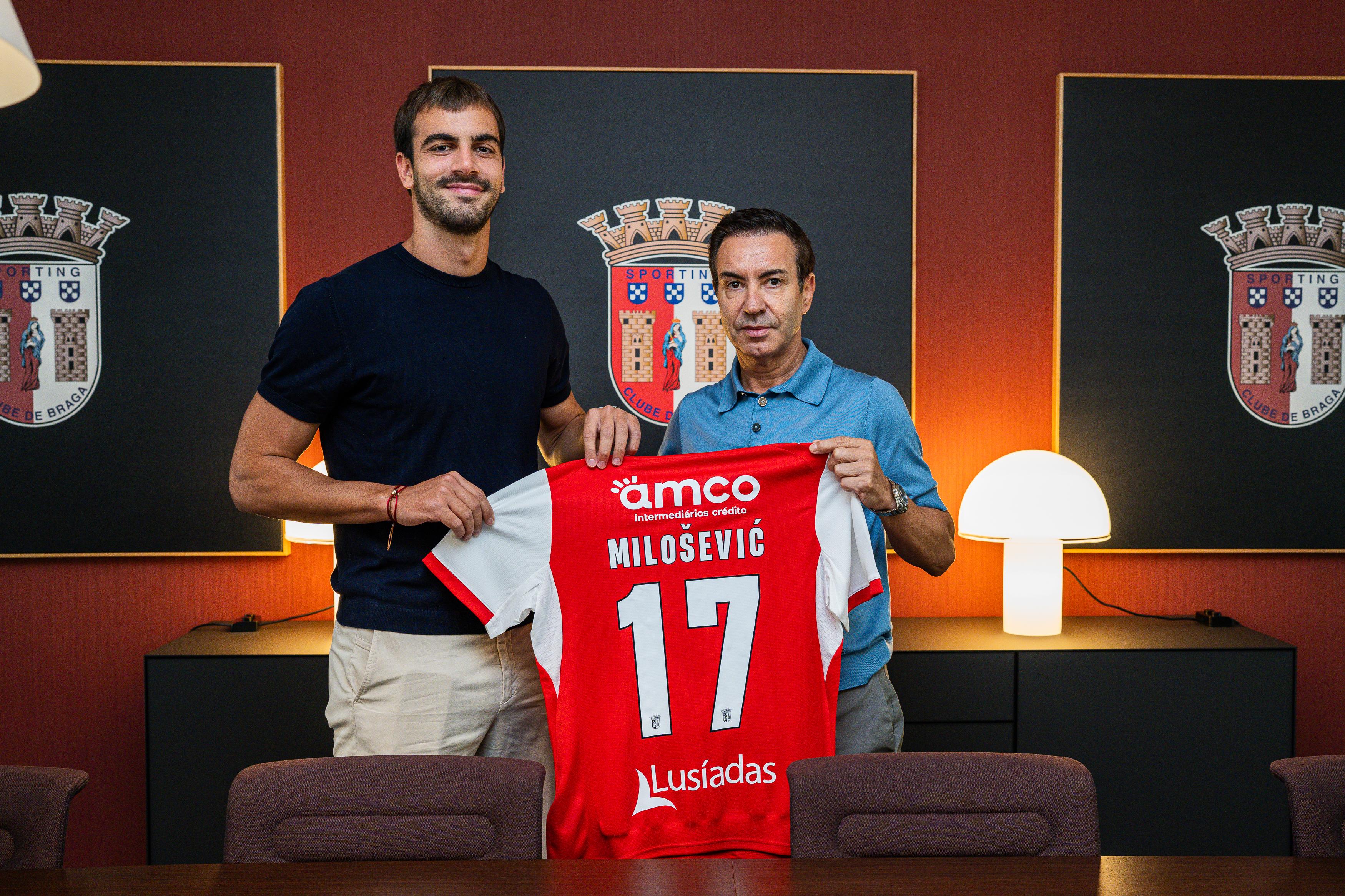 Jovan Milosevic deixou o Estugarda e assinou um contrato de cinco épocas com o SC Braga — Foto: SC Braga