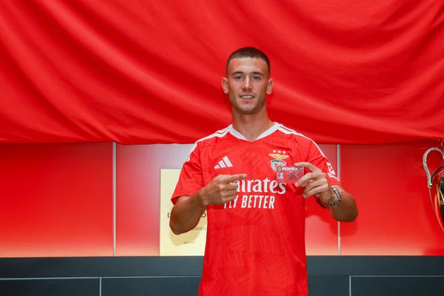 Alessandro Circati é o 23.º jogador que o Benfica recruta, neste século, no futebol italiano - Foto: Benfica