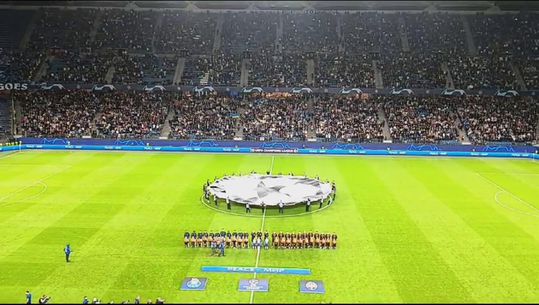 Hino da Champions em Hamburgo no Shakhtar-FC Porto