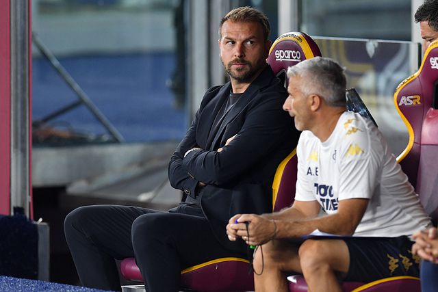 Empoli despede treinador após 0-7 em Roma e anuncia substituto