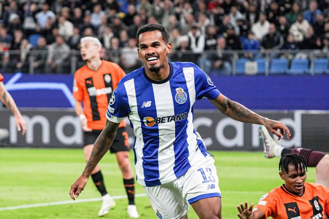 VÍDEO: Galeno adianta o FC Porto frente ao Shakhtar Donetsk