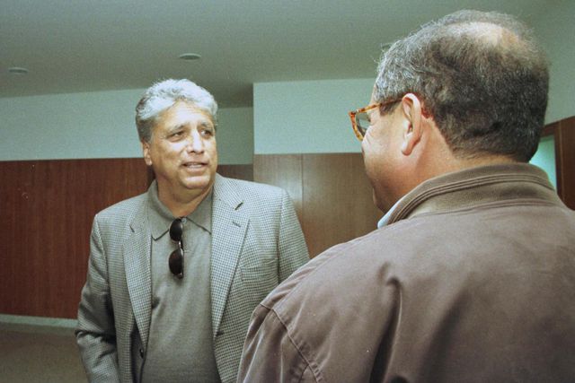 Sporting emite nota de pesar por falecimento de Marinho Peres e destaca «dedicação»