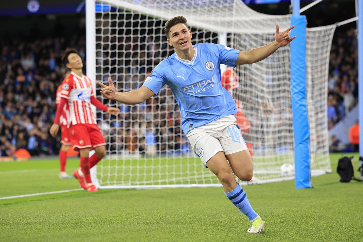 João Pinheiro arbitra jogo entre Manchester City e Estrela Vermelha