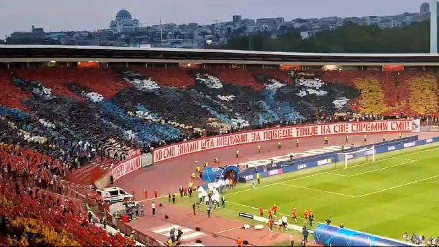 A coreografia que recebeu E. Vermelha e Benfica no 'Marakana'