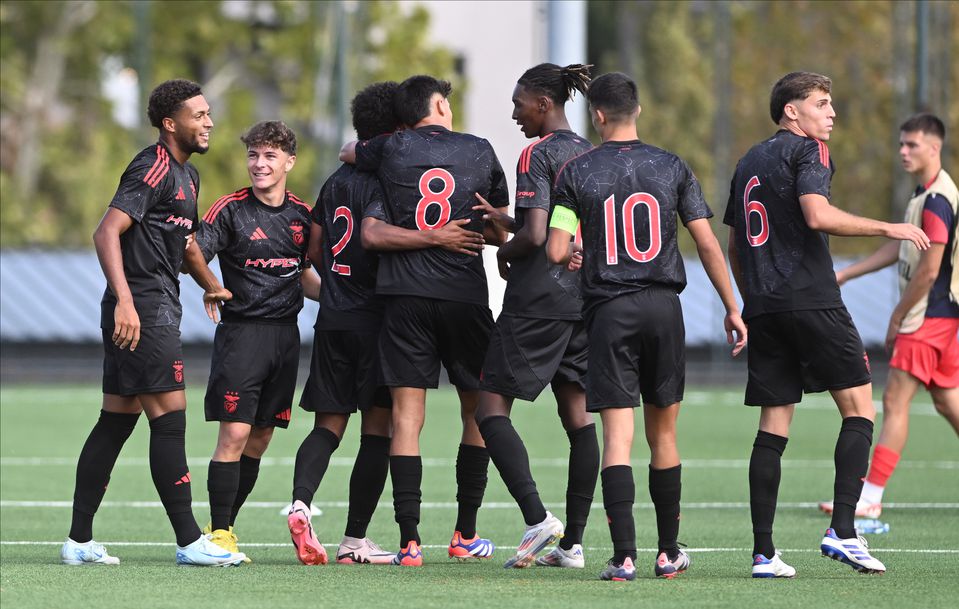 Youth League: Benfica domina e sai da Sérvia com os três pontos