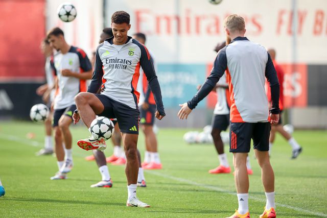 Benfica: treino de ativação no hotel em Belgrado
