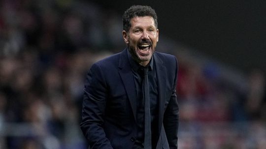 Simeone e os cocós de cão