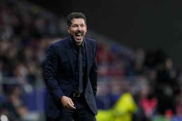 Simeone e os cocós de cão