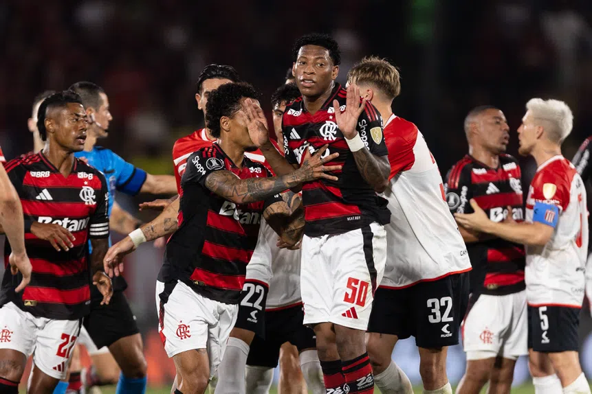 Libertadores ao rubro! Ex-Sporting em sarilhos