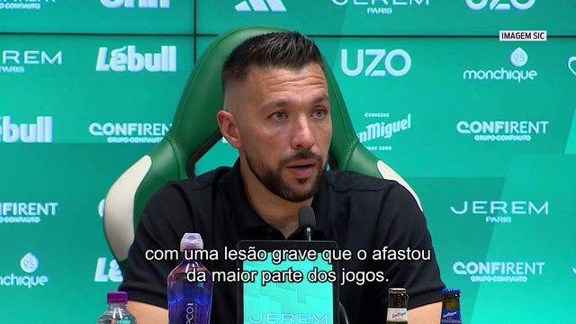 FC Porto: Farioli elogiou Zaidu e revelou que o tem testado... a médio