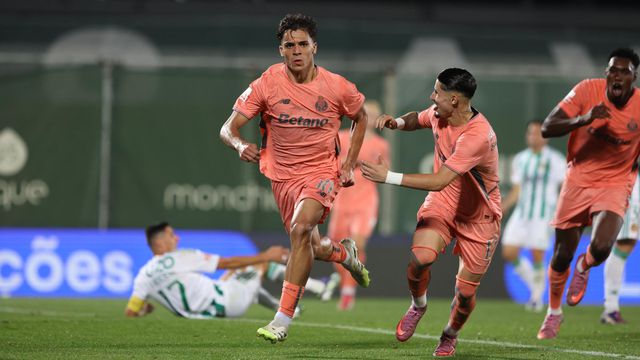 Gabri Veiga assistiu os dois primeiros golos e fez o 3-0 - Foto: Catarina Morais/KAPTA+