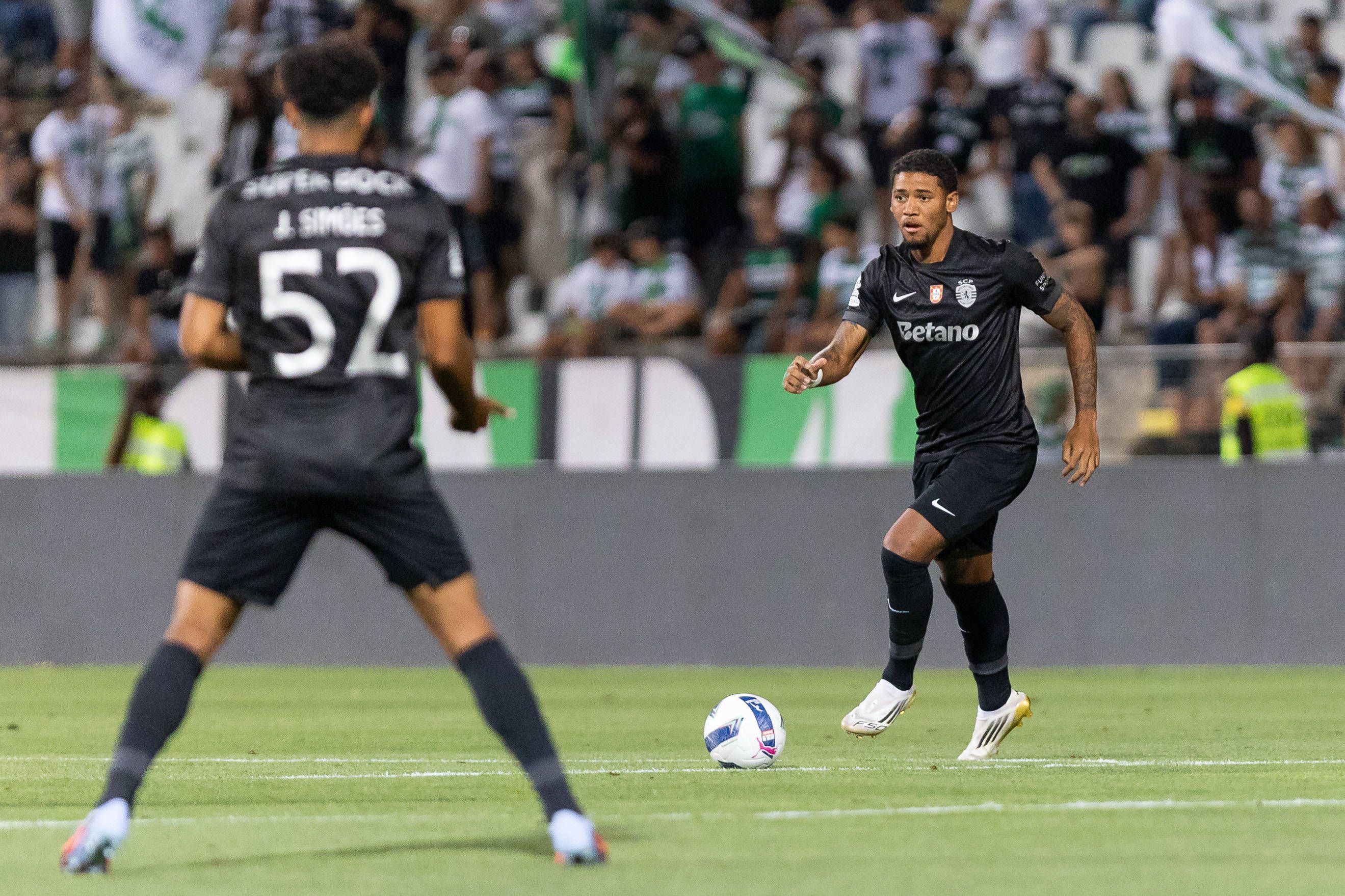 Rayan Lucas em ação pelo Sporting frente ao Villarreal