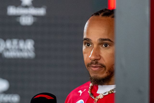 Lewis Hamilton de regresso ao circuito: «Foi uma experiência muito difícil»