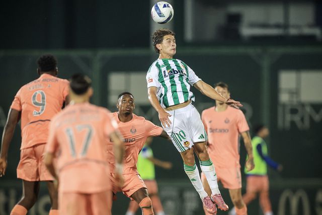 «Adeptos têm razão para protestar», diz Aguilera