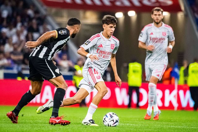 Lyon, de Paulo Fonseca, regressa às vitórias no campeonato