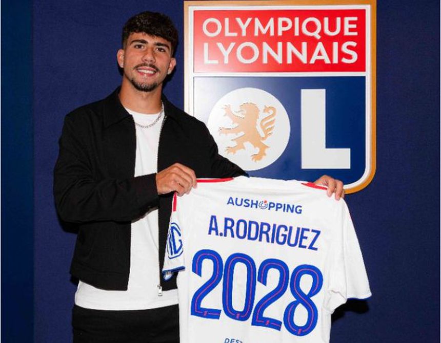Alejandro Gomes Rodriguez (Lyon)