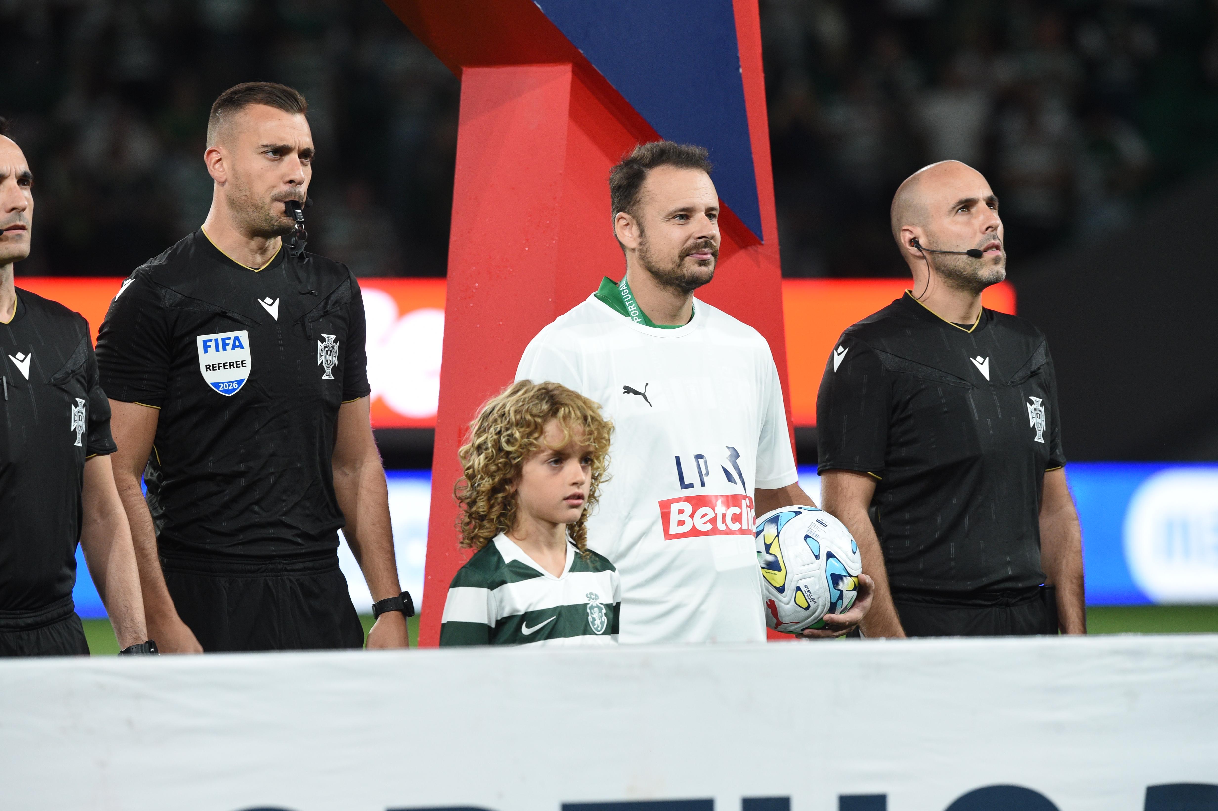 Preparativos de início da partida Sporting-Arouca - Foto: Sérgio Miguel Santos