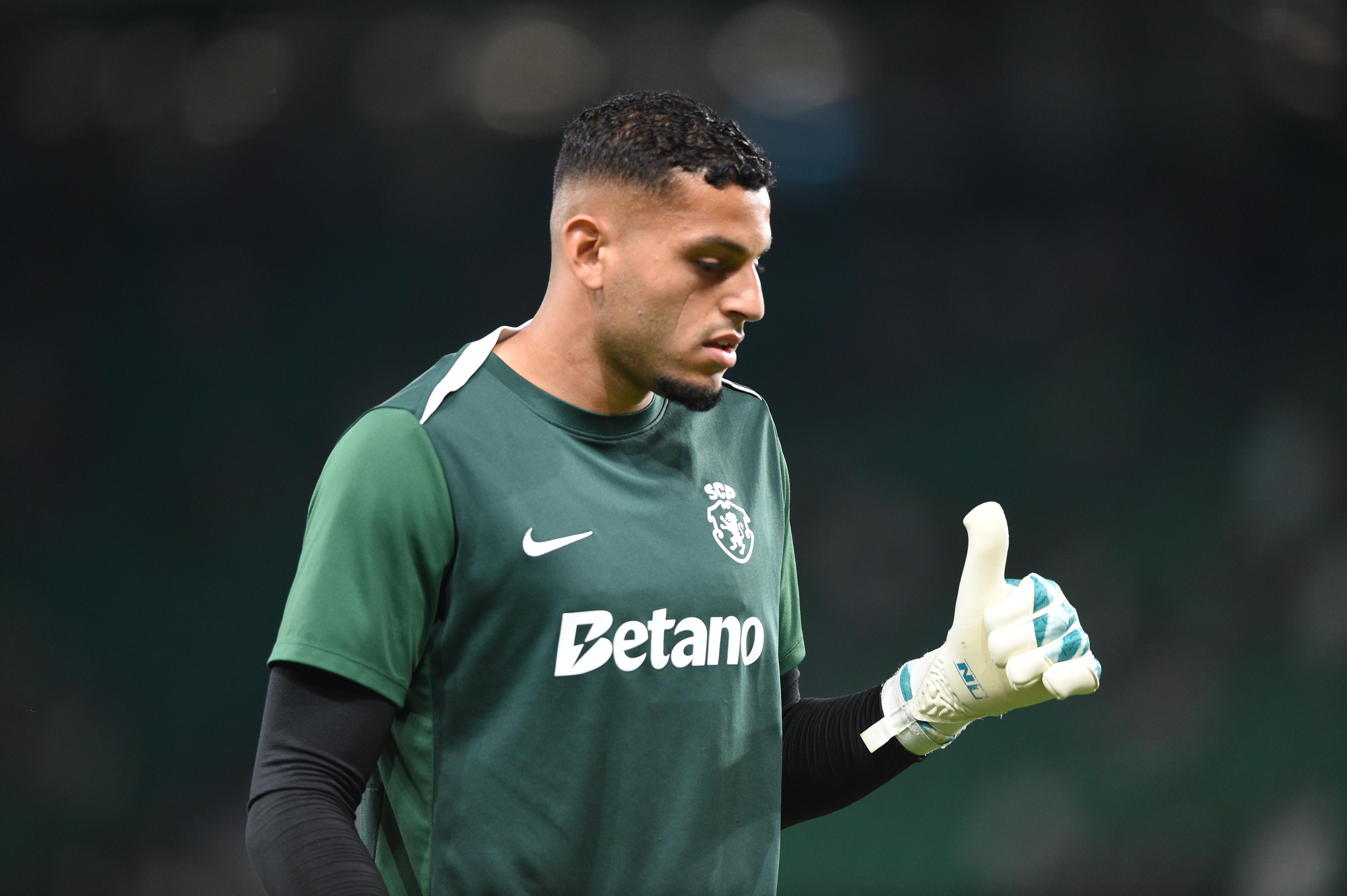 Kaique no aquecimento do Sporting-Arouca - Foto: Sérgio Miguel Santos