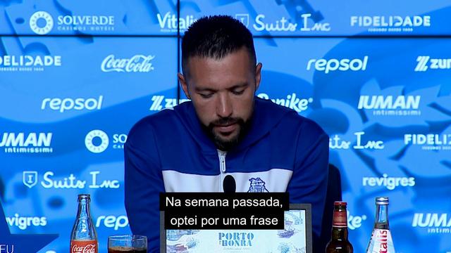 Farioli responde a pergunta de A BOLA sobre arbitragem do clássico