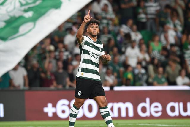 Luis Suárez fez o 2-0 ao Arouca - Foto: Sérgio Miguel Santos