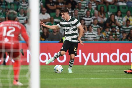 Fresneda assistiu Suárez no Sporting-Arouca - Foto: Sérgio Miguel Santos