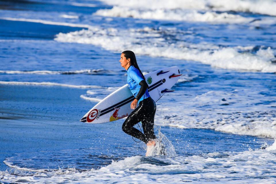 Teresa Bonvalot foi a última portuguesa a ser eliminada no Brasil. Foto ANS/WSL
