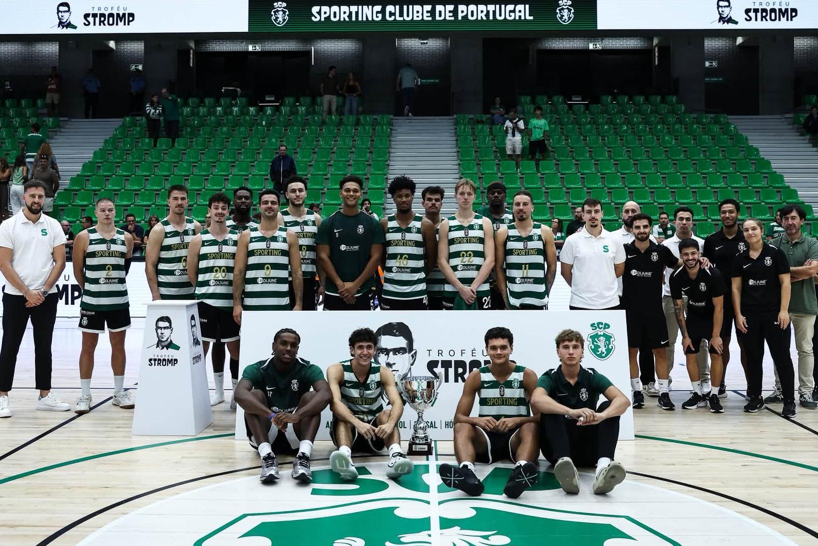 Leões acabaram por ficar com o troféu em casa    Fotografia Sporting CP