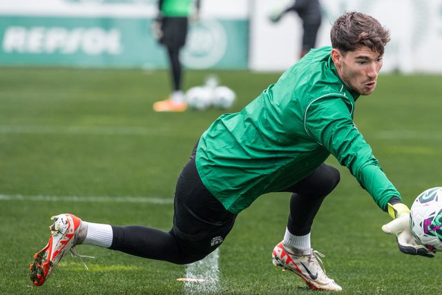 Sporting já conta com Israel para defender a baliza na Taça