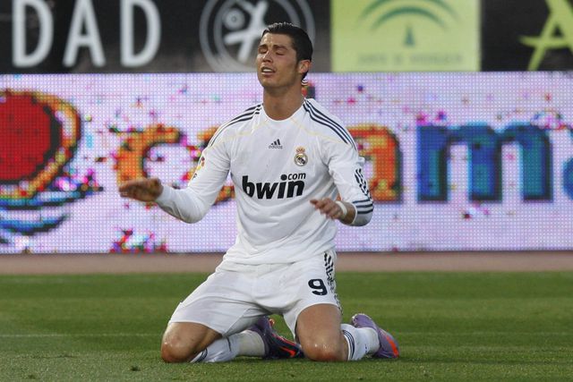 Árbitro revela ter expulsado Cristiano Ronaldo... sem ver agressão