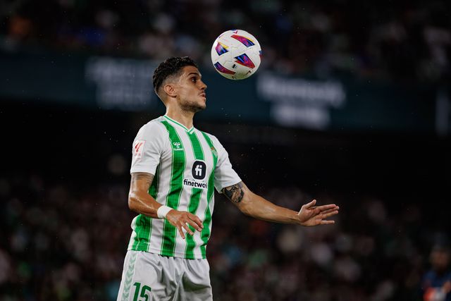 Marc Bartra operado com sucesso ao tendão de Aquiles