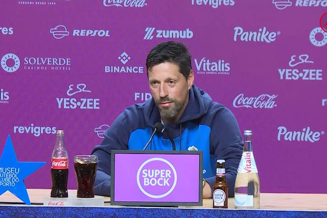 Vítor Bruno recorda estreia na Liga Europa antes da Taça de Portugal