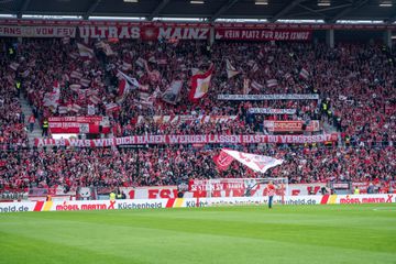 Ultras do Mainz não perdoam Klopp: «Esqueceste-te de tudo aquilo em que te tornámos?»