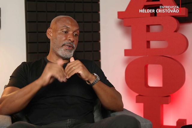 Hélder Cristóvão foi diretor geral da formação e treinador da equipa principa do Al Nassr