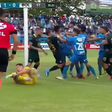 Futebol ou UFC? Jogo polémico termina com... sete (!) expulsões (vídeo)