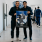 Agostinho Bento ofereceu um quadro a Carlos Carvalhal, após o jogo entre o Paredes e o Famalicão — Foto: Paredes