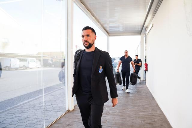 Farioli contesta críticas a Francisco Moura - Foto: FC Porto