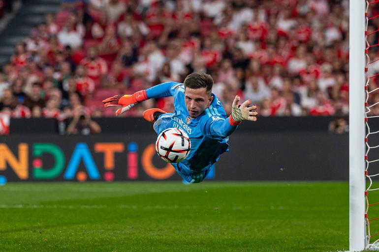 Trubin tem sido aposta na Liga Europa — Foto: IMAGO