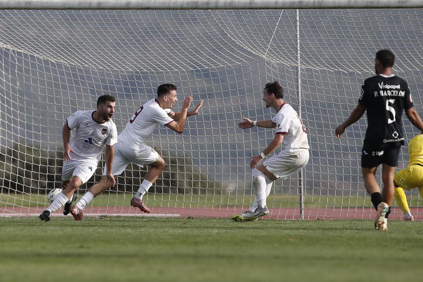Lucas Russo vestiu a capa de herói do Fátima na 3.ª eliminatória da Taça de Portugal
(Foto Paulo Cunha/LUSA)