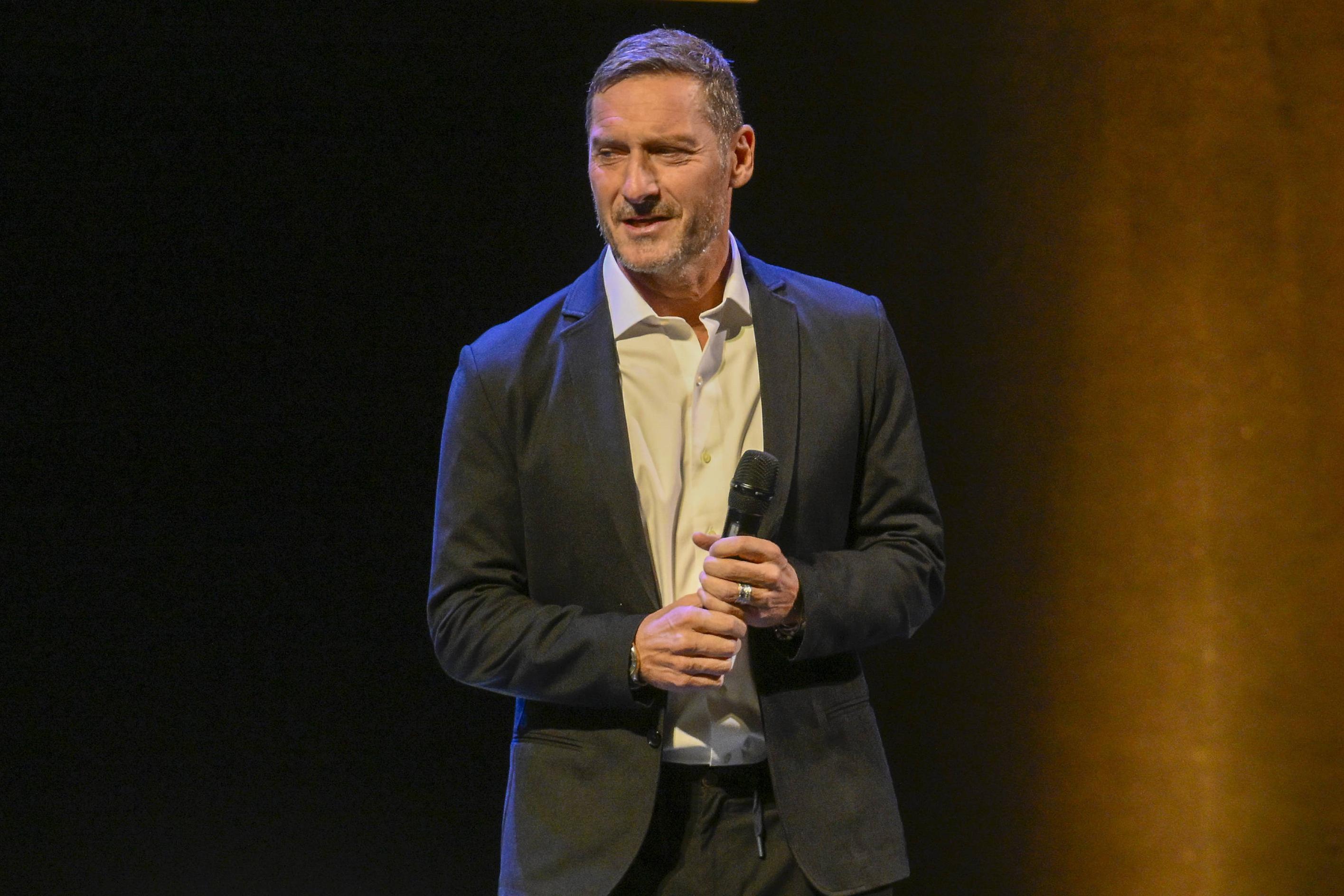 Francesco Totti na apresentação da autobiografia - Foto: IMAGO
