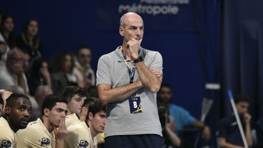 Oficial: Carlos Resende já não é treinador de andebol do FC Porto