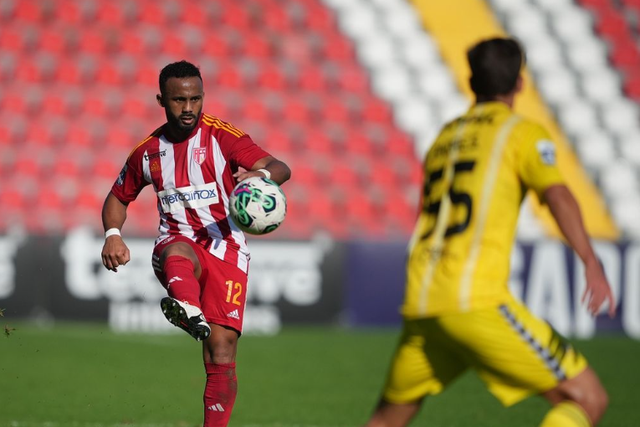 Nacional vence AVS e sobe à liderança da Liga 2