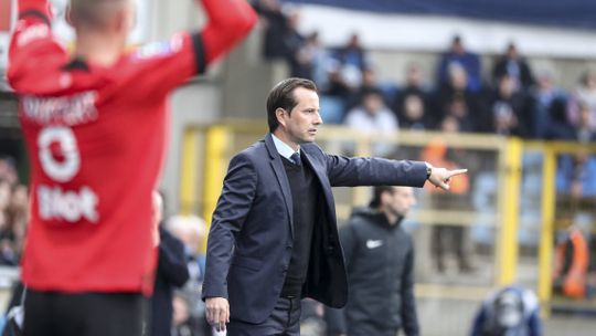 Rennes despede treinador e já tem substituto