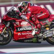 Bagnaia é 2.º no Catar e volta a afastar-se de Jorge Martín a uma corrida do fim