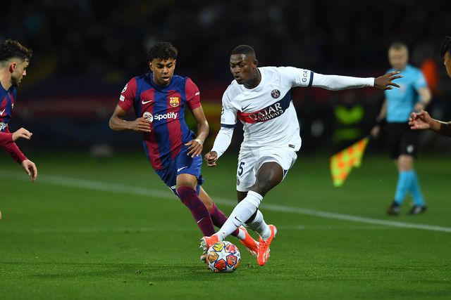 PSG reage a alegada oferta de €250 milhões por Yamal